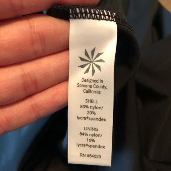 Athleta black swim dress size 34 B/C - Picture 5 of 11